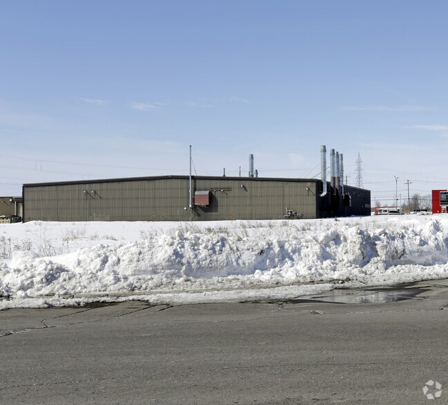 More Photos Of 715-721 Rd Grand-Bernier, St-Jean-sur-Richelieu Warehouse For Lease