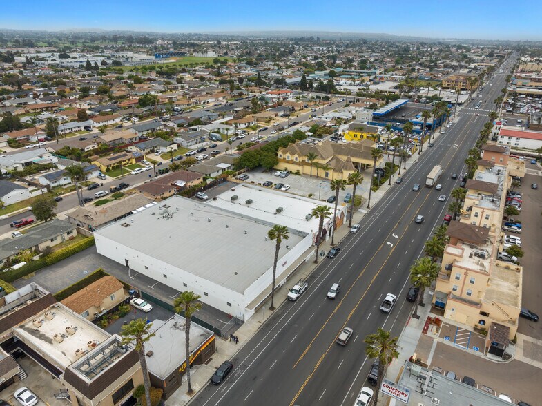 More Photos Of 733 Broadway, Chula Vista Storefront For Sale