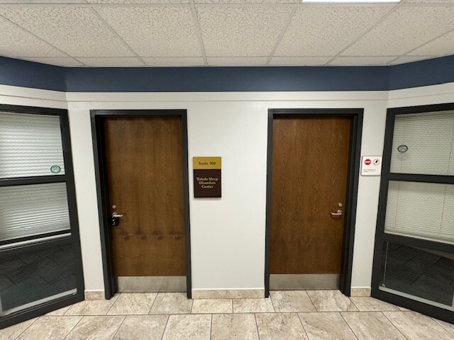 More Photos Of 1661 Holland Rd, Maumee Medical For Lease