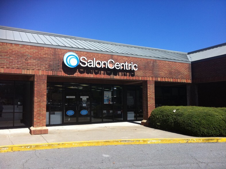 More Photos Of 9425 Highway 92, Woodstock Restaurant For Lease