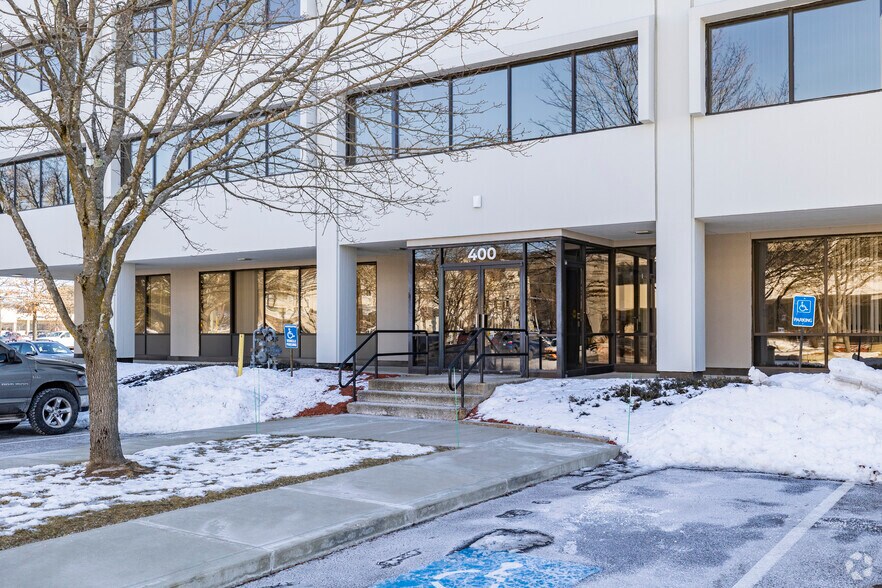 More Photos Of 400 Amherst St, Nashua Office For Lease