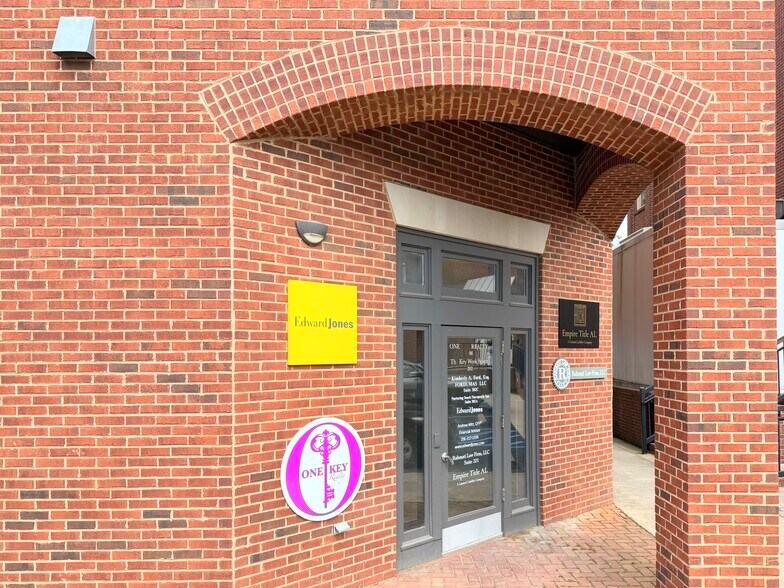 More Photos Of 470 Providence Main St NW, Huntsville Coworking Space