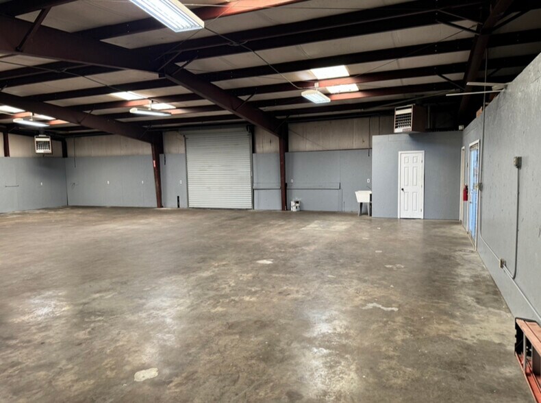 More Photos Of 4010 Main Ave, Groves Freestanding For Lease