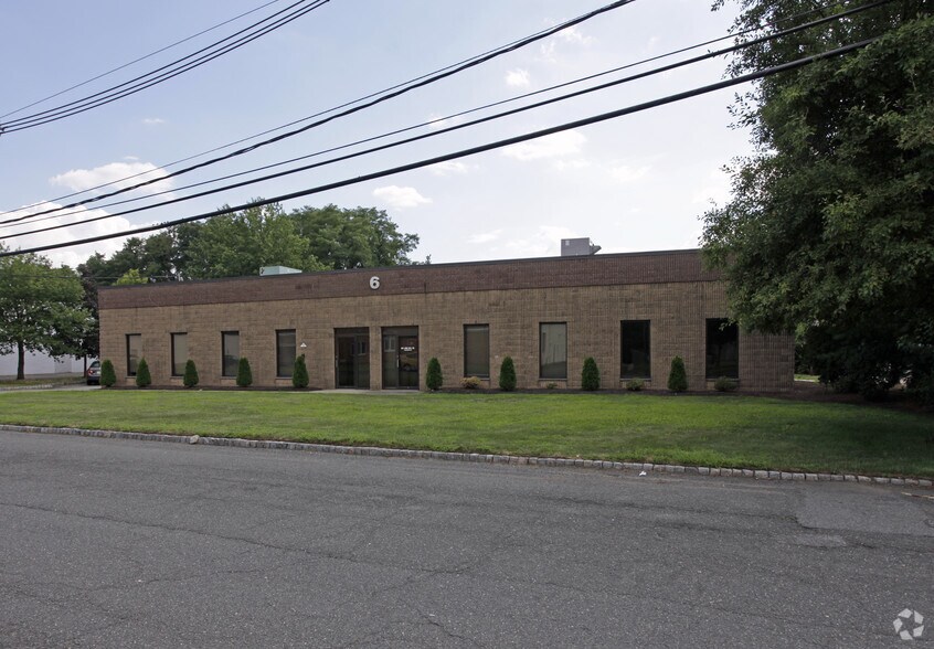 More Photos Of 6 Spielman Rd, Fairfield Warehouse For Lease
