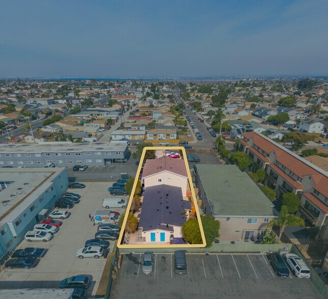 More Photos Of 1343-1347 Grove Ave, Imperial Beach Apartments For Sale