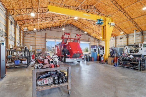 More Photos Of 1018 Abiff Rd, Bon Aqua Service For Sale