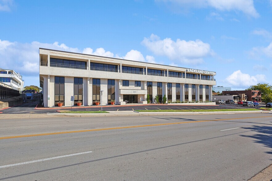Primary Photo Of 2821 Lackland Rd, Fort Worth Office For Sale
