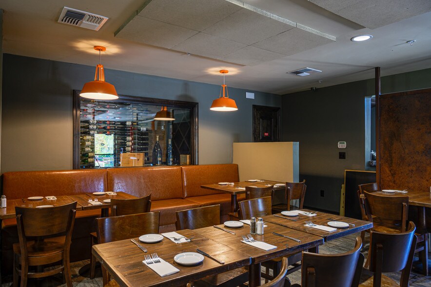 More Photos Of 19920 1st St, Hilmar Restaurant For Lease