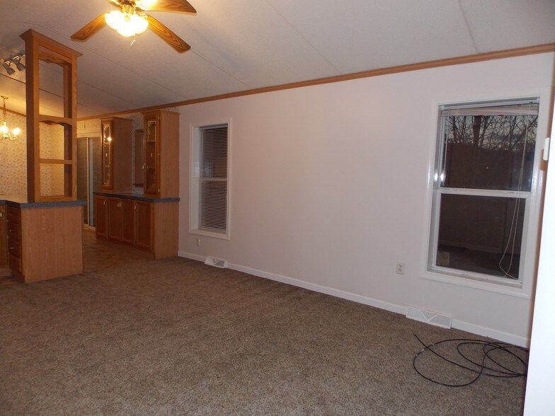 More Photos Of 15033-15045 Dunnings Hwy, East Freedom Apartments For Sale