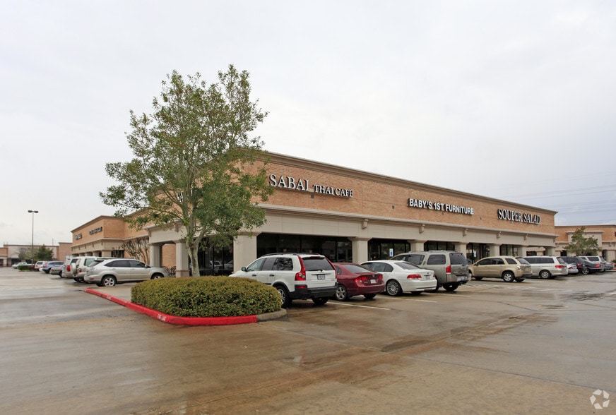 More Photos Of 2725-2623 Town-Center Blvd, Sugar Land Unknown For Lease