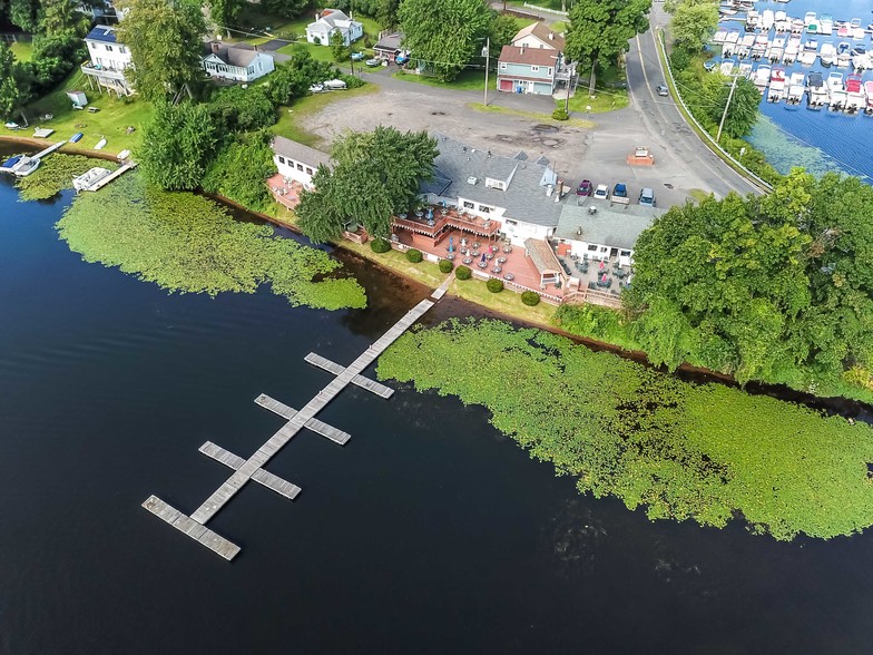 More Photos Of 141 Congamond Rd, Southwick Restaurant For Lease