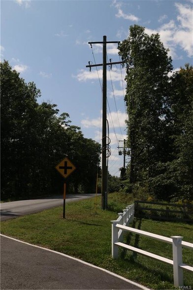 More Photos Of 269 Stone Schoolhouse Rd, Bloomingburg Land For Lease