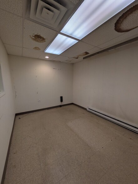 More Photos Of 7620-24 Ogontz ave, Philadelphia Office For Sale