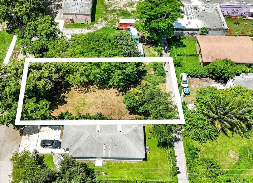 More Photos Of 665 NW 43rd Street, Miami Land For Sale