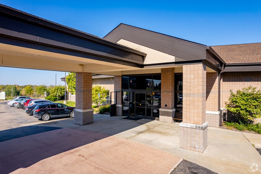 More Photos Of 600 Health Park Blvd, Grand Blanc Medical For Lease