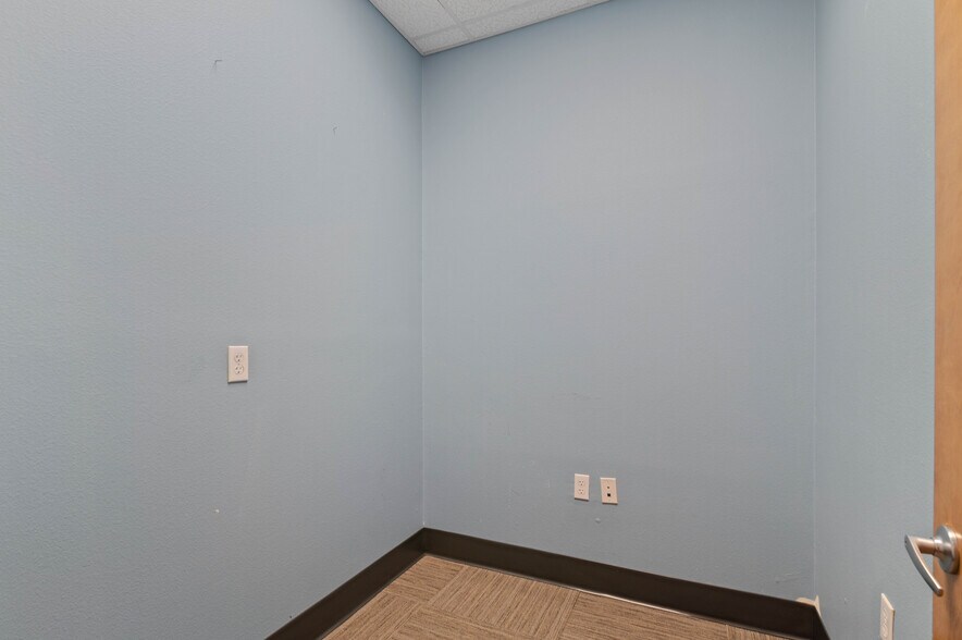 More Photos Of 3605 Interstate 30, Mesquite Medical For Lease