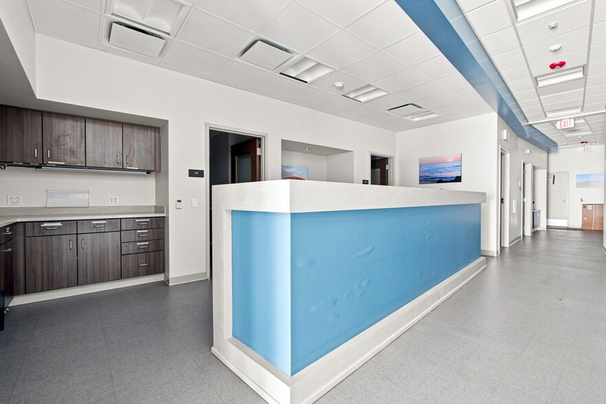 More Photos Of 1019 Charleston Ave E, Mattoon Office For Lease