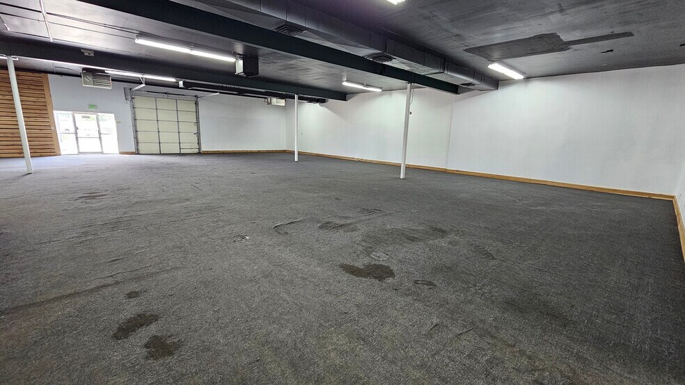 More Photos Of 5010-5030 Acoma St, Denver Warehouse For Lease