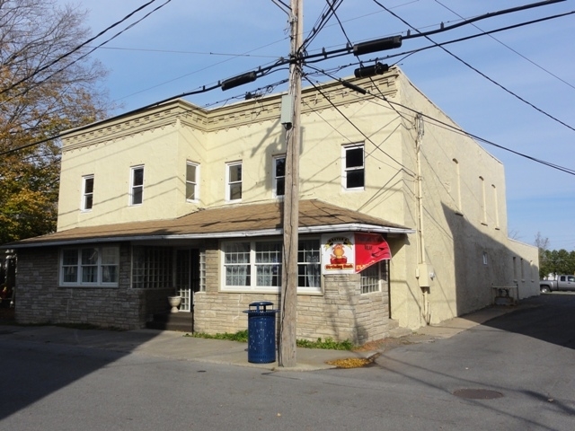 Primary Photo Of 112 Center St, Canastota Office For Lease