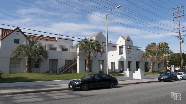 More Photos Of 30497 Canwood St, Agoura Hills Office For Lease