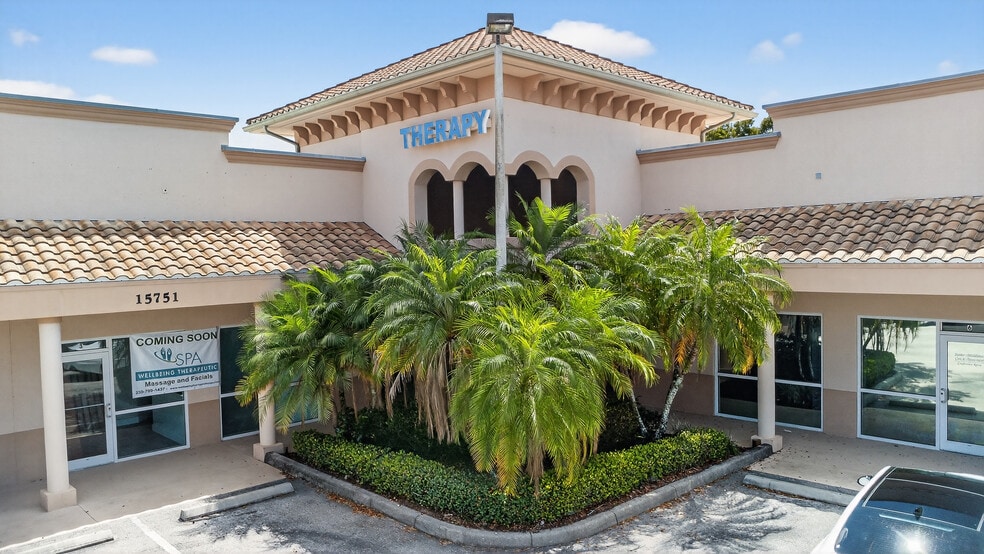 More Photos Of 15751 San Carlos Blvd, Fort Myers Unknown For Lease