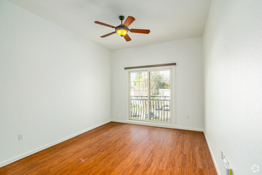 More Photos Of 1520 16th St, Sacramento Apartments For Lease
