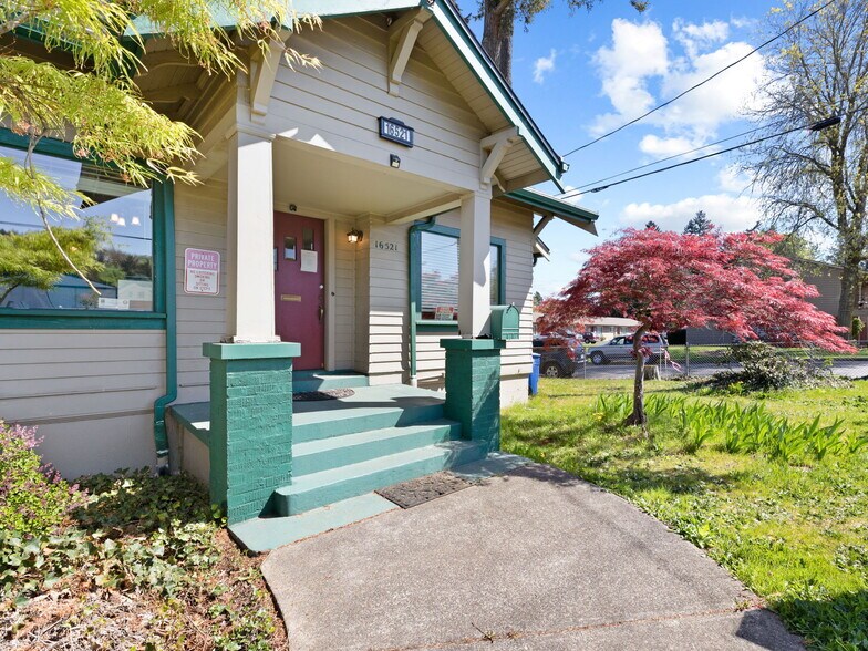 More Photos Of 16521 SE Powell St, Portland Loft Creative Space For Sale