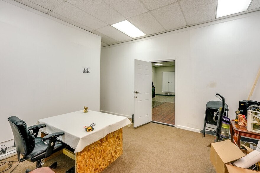 More Photos Of 1215 Kenmore Blvd, Akron Freestanding For Sale