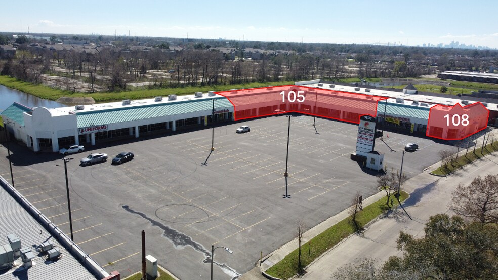 More Photos Of 9820 Lake Forest Blvd, New Orleans Freestanding For Lease
