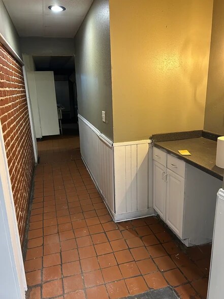 More Photos Of 321 N Main St, Hendersonville Restaurant For Lease