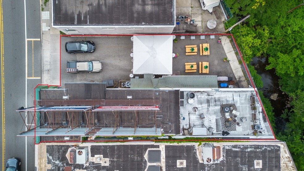 More Photos Of 439 Broad St, Bloomfield Restaurant For Sale