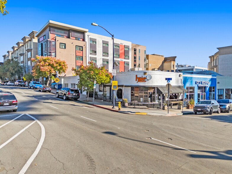 More Photos Of 1065 14th St, San Diego Storefront For Sale