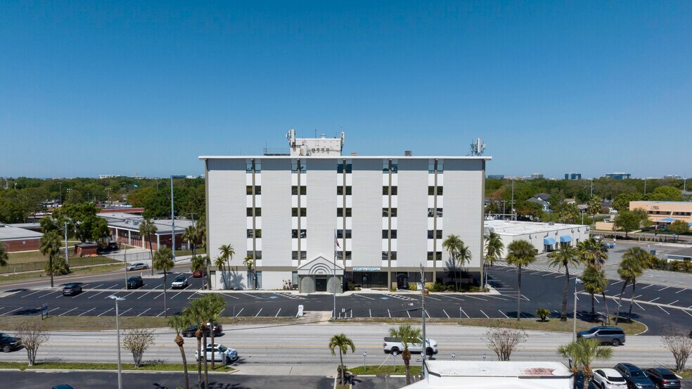 More Photos Of 3825 Henderson Blvd, Tampa Office For Lease