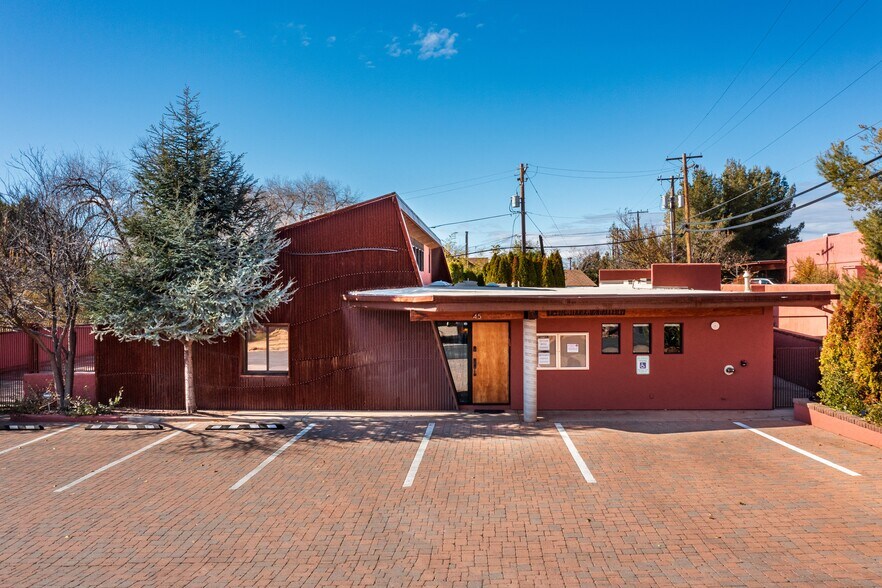 More Photos Of 45 Birch Blvd, Sedona Medical For Lease