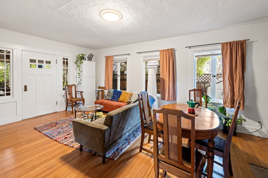 More Photos Of 1527 8th St, Alameda Apartments For Sale