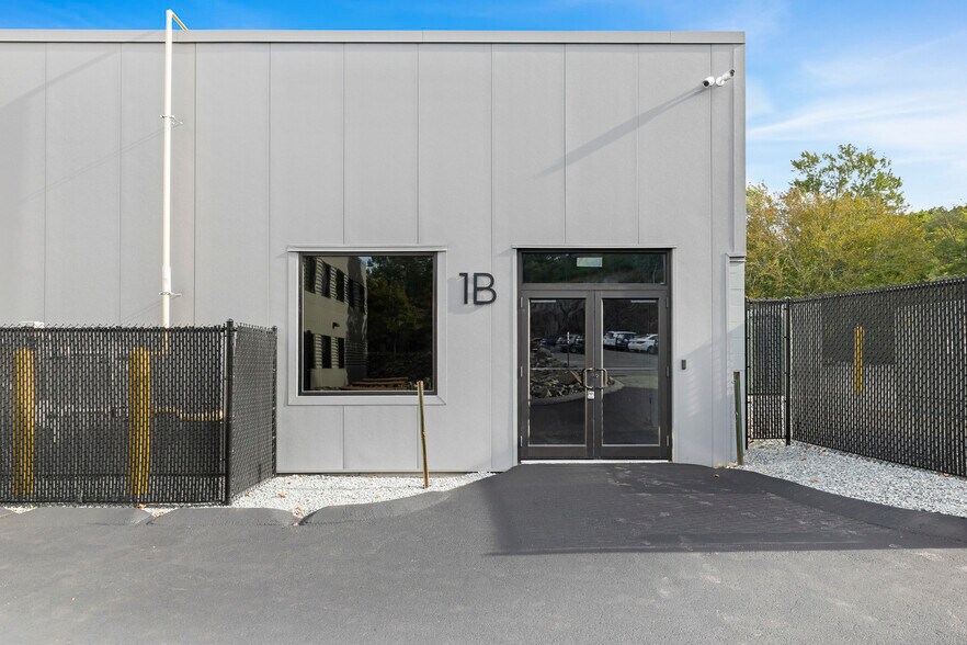 More Photos Of 1 Technology Way, Salem Industrial For Sale