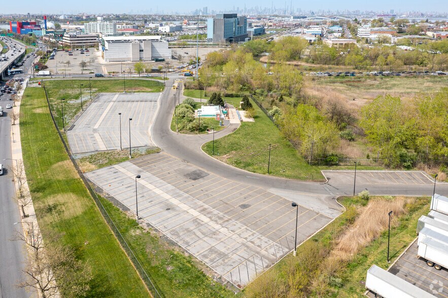 More Photos Of 25-70 Whitestone Expy, Whitestone Land For Lease