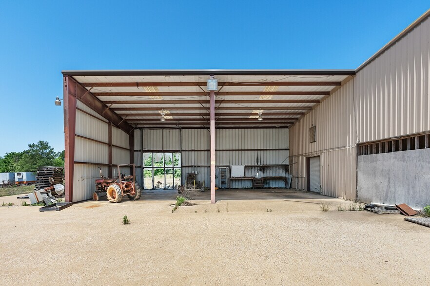 More Photos Of 17905 US Highway 69 N, Lindale Refrigeration Cold Storage For Sale