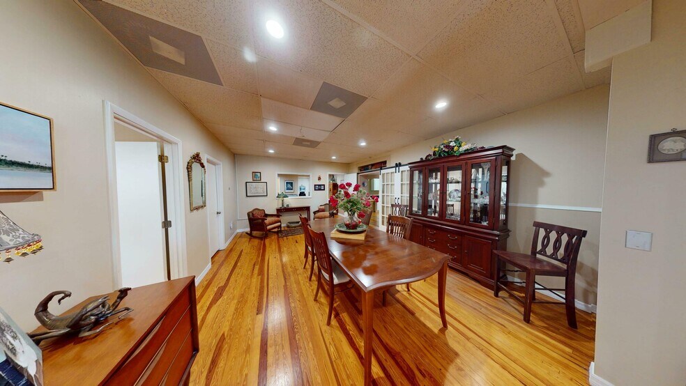 More Photos Of 101 W 1st St, Sanford Storefront For Sale