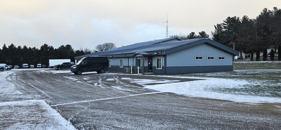 Primary Photo Of 11786 E Melby Rd, Chippewa Falls Office For Lease