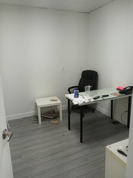More Photos Of 117 Fort Lee Rd, Leonia Office For Lease