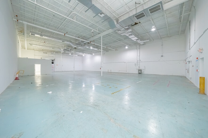 More Photos Of 2850 Greene St, Hollywood Light Manufacturing For Lease