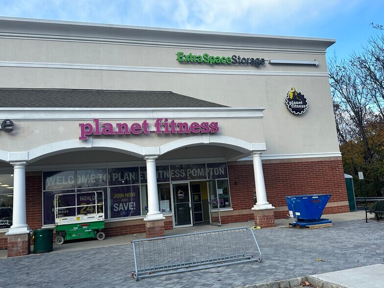 More Photos Of 45-63 Wanaque Ave, Pompton Lakes Unknown For Lease