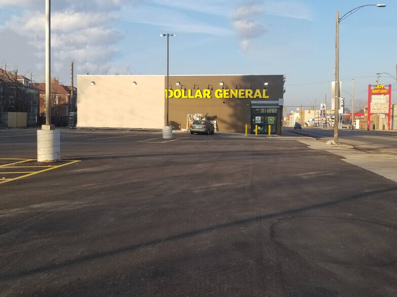 More Photos Of 3431 Joy Rd, Detroit Freestanding For Lease