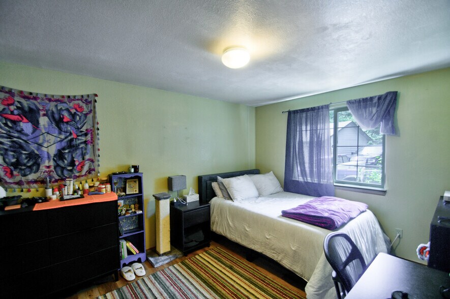 More Photos Of 1103 Creekwood Ct SE, Olympia Multifamily For Sale