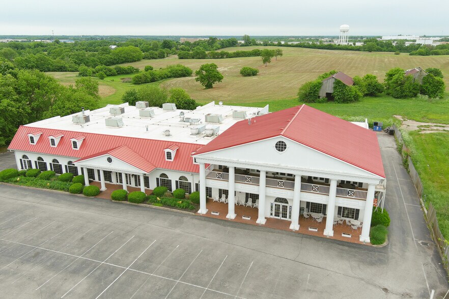 More Photos Of 3202 Shelbyville Rd, Shelbyville Specialty For Sale