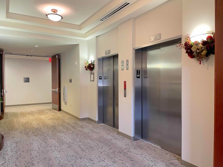 More Photos Of 5757 Warren Pky, Frisco Medical For Lease