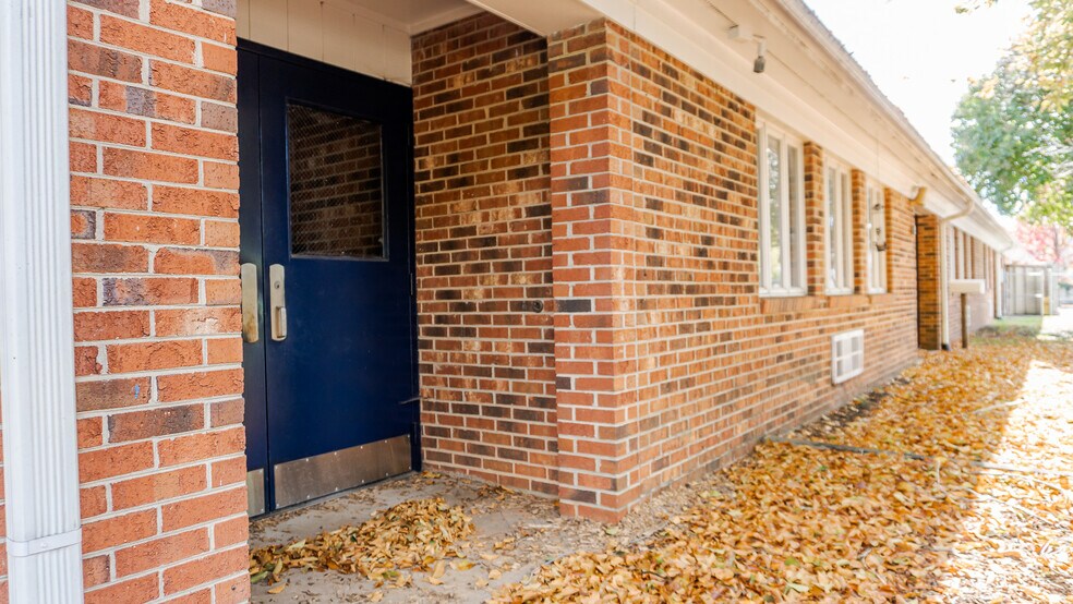 More Photos Of 19619 W Catawba Ave, Cornelius Daycare Center For Lease