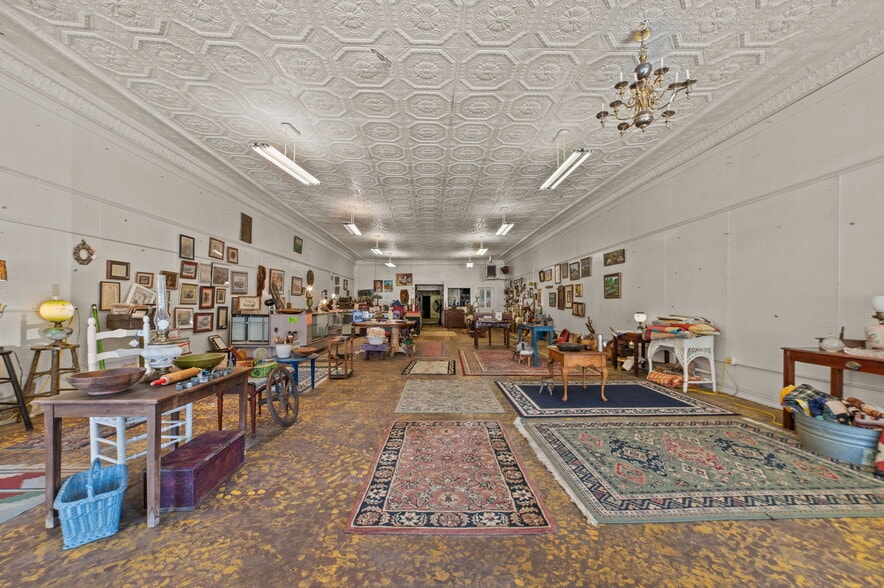 More Photos Of 115 N Queen St, Kinston General Retail For Sale