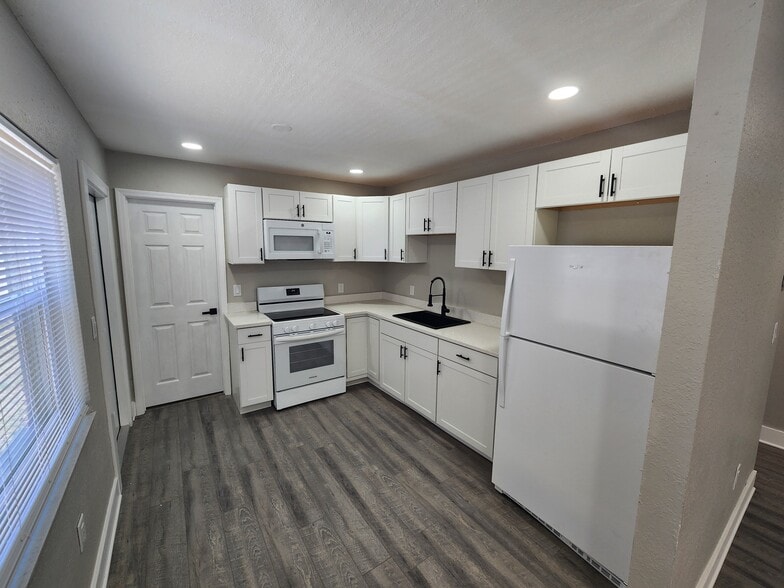 More Photos Of , Bradenton Multifamily For Sale